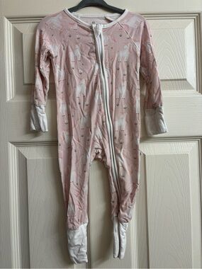 Caden Lane Pink Unicorn Footed Pajamas